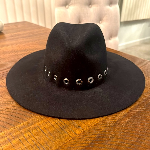 Black felt hat by ALLSAINTS - Picture 8 of 9